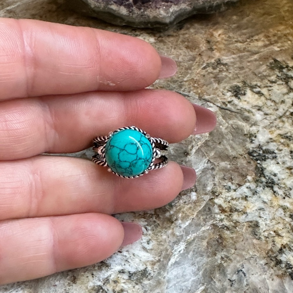 Silver Turquoise Stone Ring - Picture 4 of 5